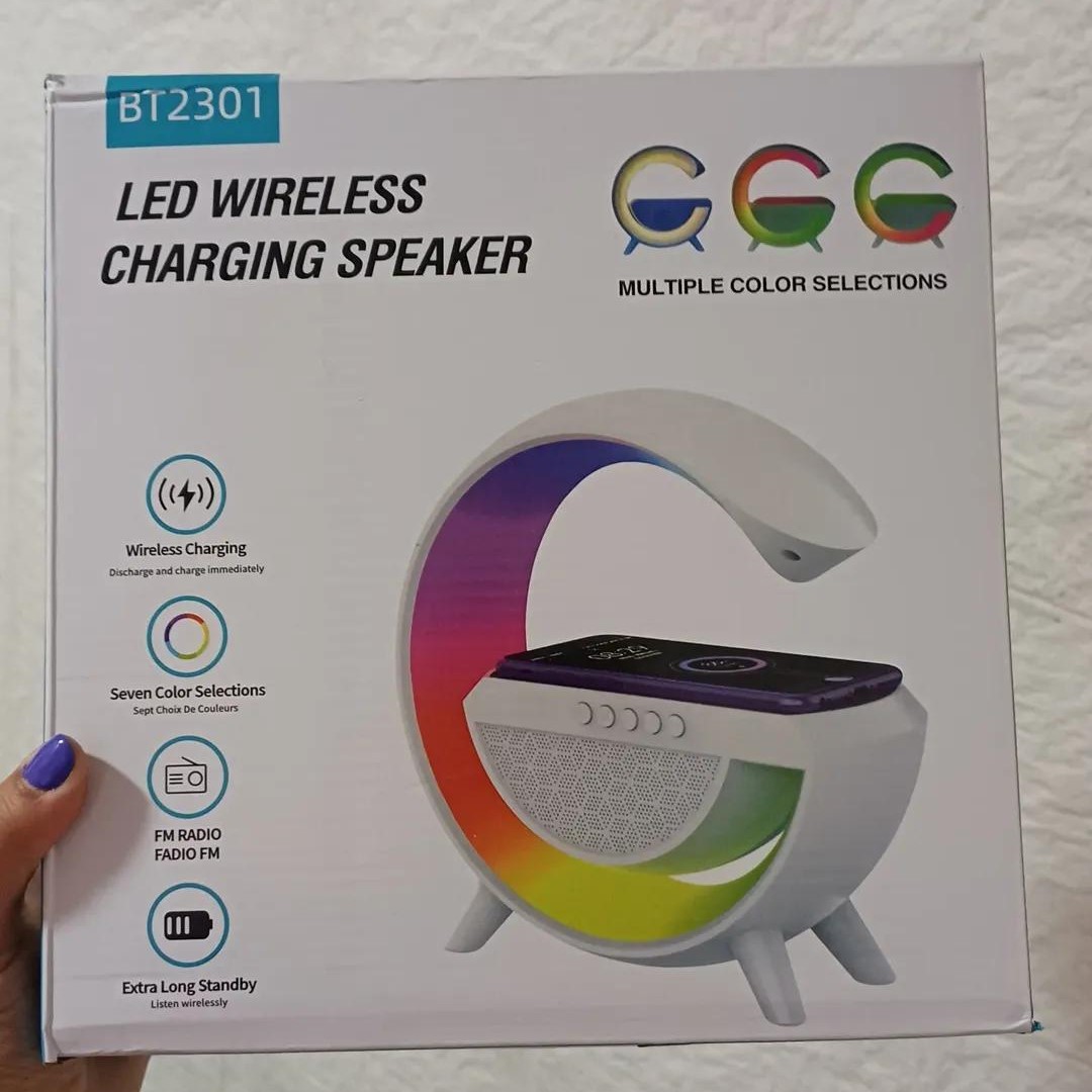 Lampara Led Parlante Luces Rgb Cargador Inalámbrico